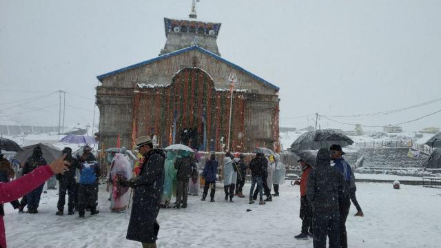 kedarnath-badrinath-heavy-snowfall