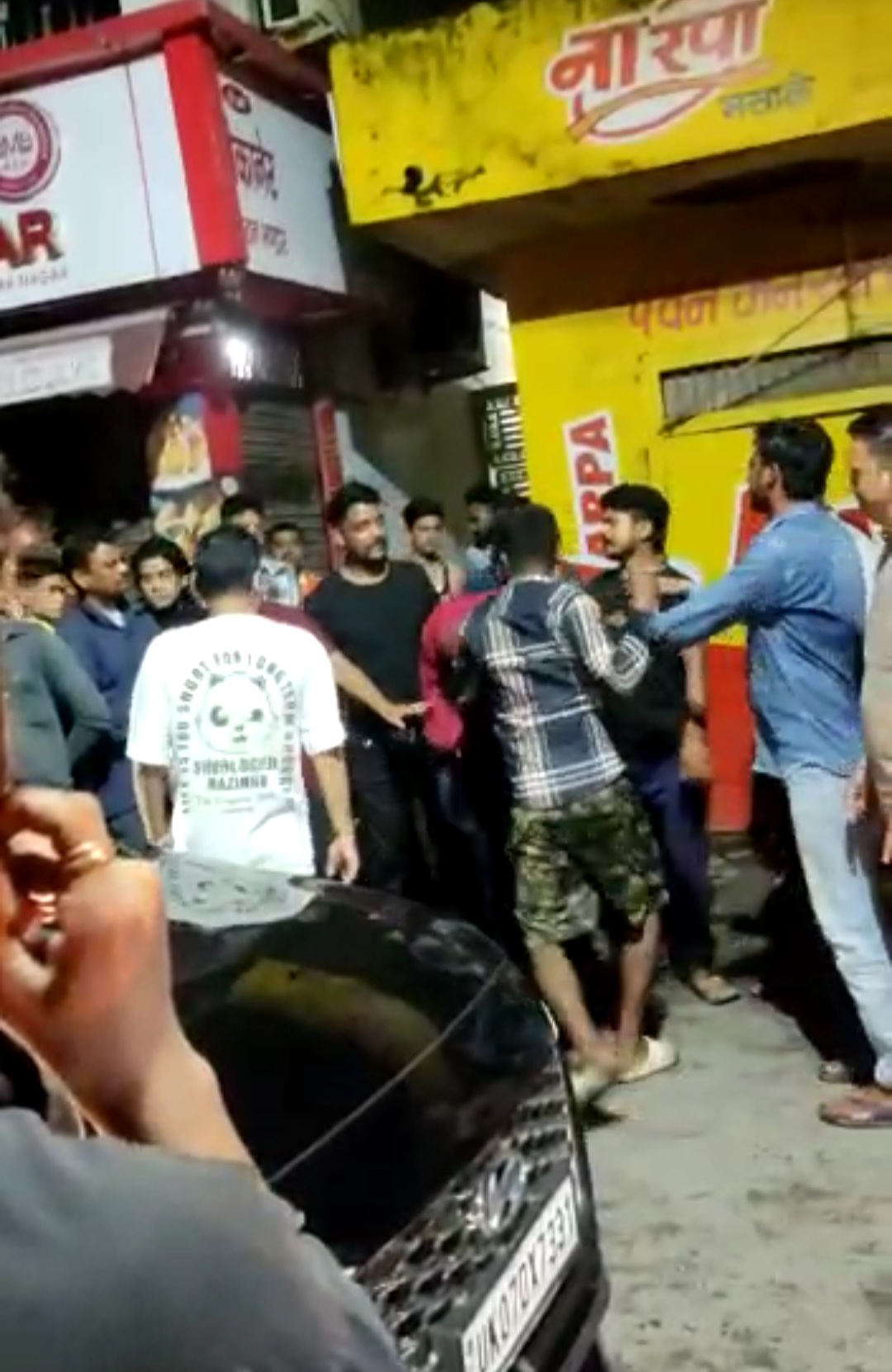 मारपीट के दौरान बनाई गयी वीडियो का ये फुटेज है