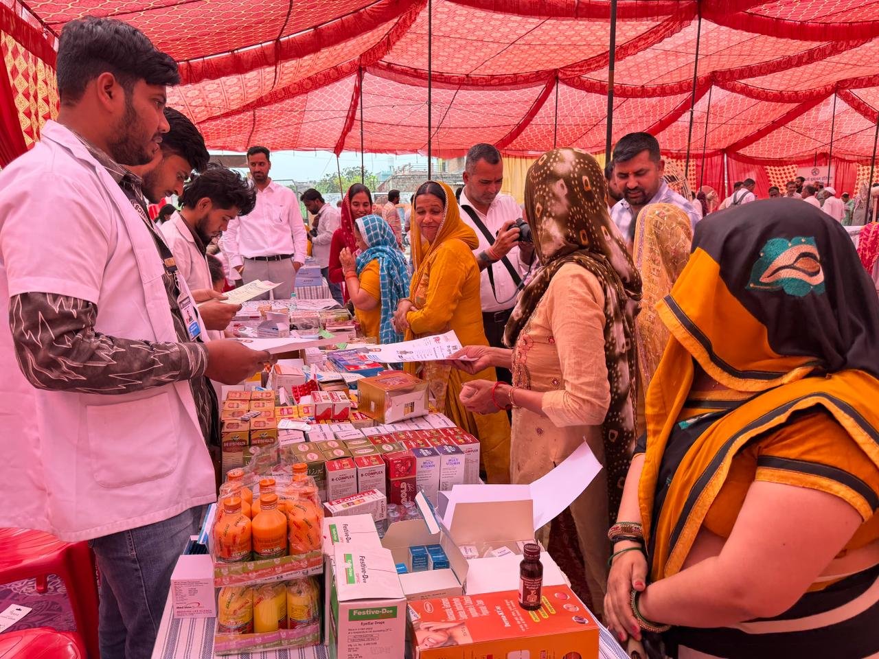 आसफ नगर में निशुल्क स्वास्थ्य शिविर का आयोजन 
